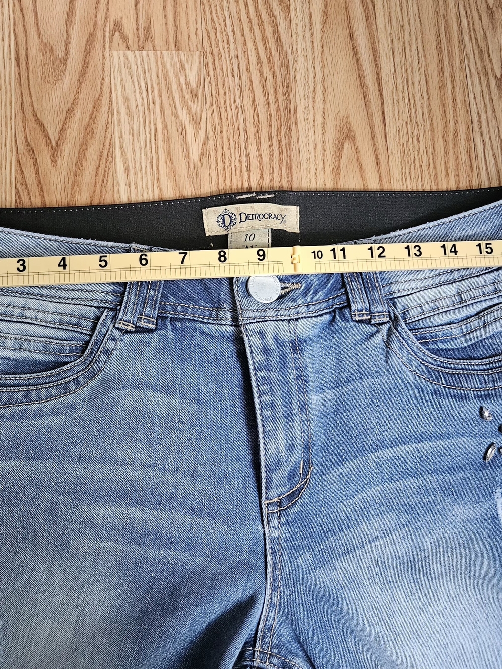 ​Democracy "Ab" Technology Distressed Embellished Skinny Jeans - Size 10 - Picture 2 of 16